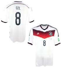 Nueva equipacion OZIL del Alemania para Copa del mundo 2014